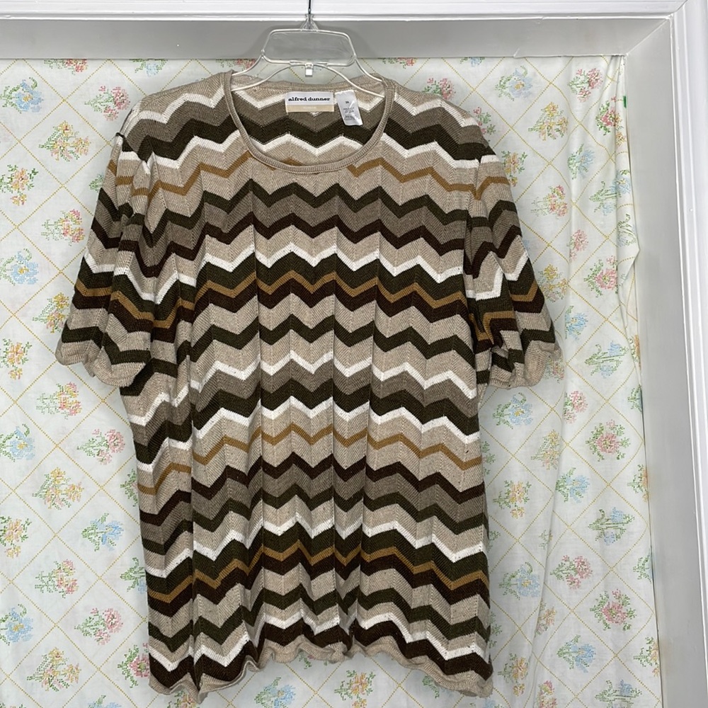 Alfred Dunner 3x woven chevron shades brown short sleev sweater top 100% acrylic